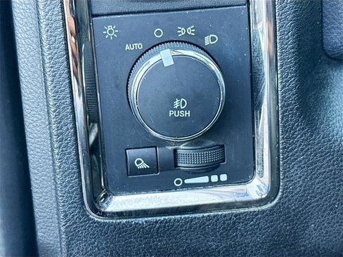 Used 2017 RAM 1500 Sport image 11