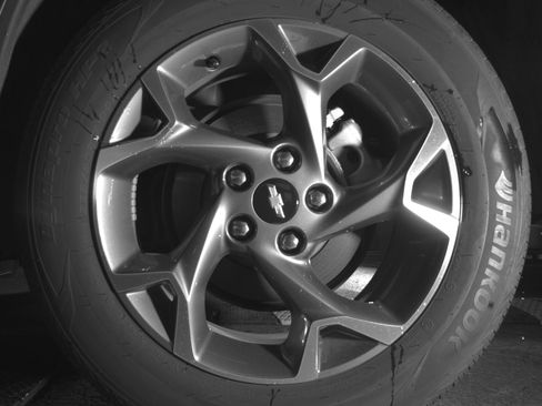 Used 2025 Chevrolet Trax LT FWD image 14