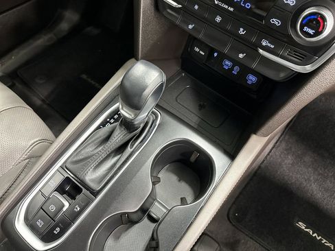 Used 2020 Hyundai Santa Fe SEL w/ Convenience + Premium Package FWD image 21