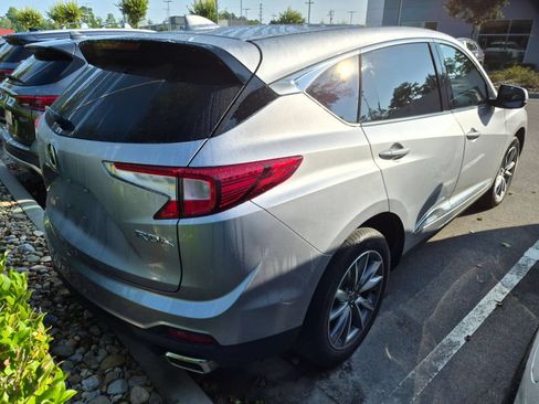 Used 2023 Acura RDX FWD w/ Technology Package image 2