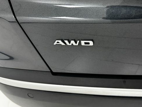 Used 2022 Cadillac XT5 Premium Luxury image 33