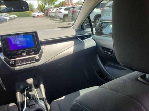 Used 2025 Toyota Corolla LE FWD image 16