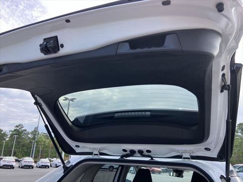 Certified 2025 Toyota RAV4 LE FWD image 24