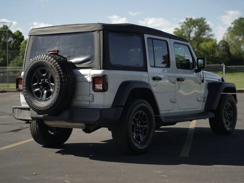 Used 2018 Jeep Wrangler Unlimited Sport AWD/4WD image 5
