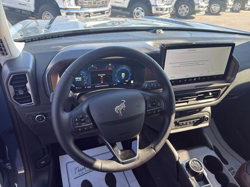 New 2025 Ford Bronco Sport Outer Banks w/ Outer Banks Tech Package+ AWD/4WD image 9