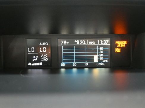 Used 2017 Subaru Forester 2.0XT Touring AWD/4WD image 17