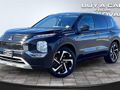 Used 2022 Mitsubishi Outlander SE AWD/4WD image 12