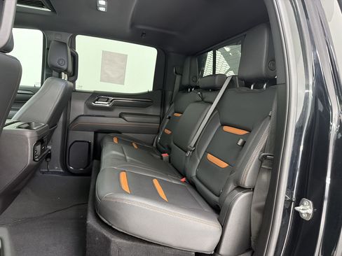 Used 2024 GMC Sierra 1500 AT4 w/ Technology Package AWD/4WD image 22