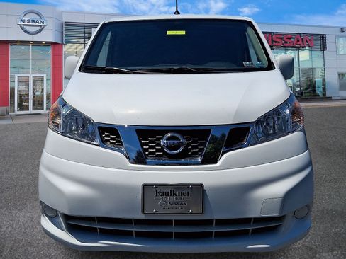 Used 2017 Nissan NV200 SV w/ Technology Package FWD image 2