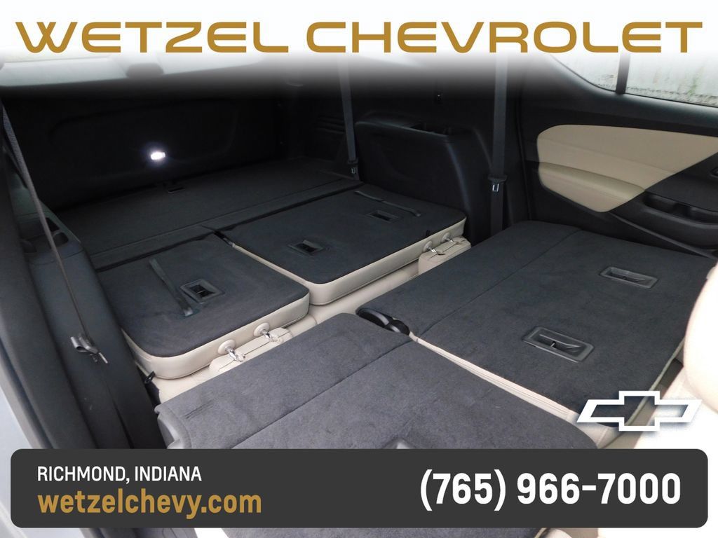 Certified 2023 Chevrolet Traverse LS FWD image 26