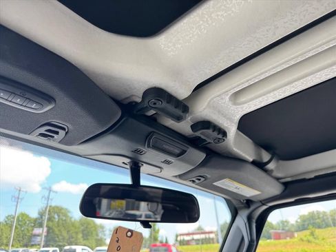 Used 2021 Jeep Wrangler Unlimited Sahara AWD/4WD image 25