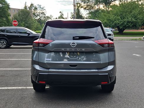 Certified 2026 Nissan Rogue SV w/ Cold Weather Package AWD/4WD image 5