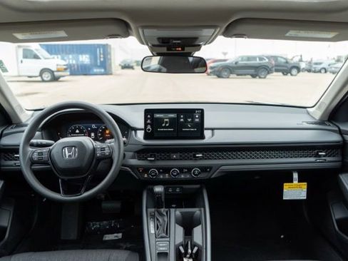 Used 2025 Honda Accord SE image 12