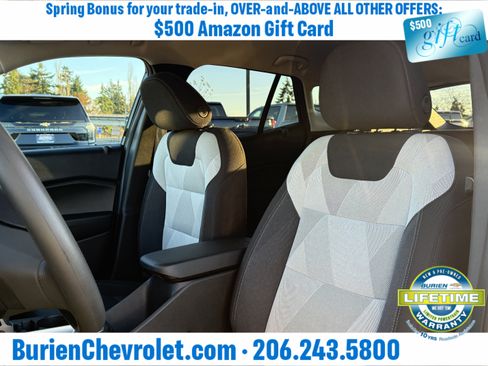 Used 2025 Chevrolet Trax LS w/ LS Convenience Package image 10