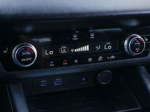Used 2022 Mitsubishi Outlander SEL FWD image 29