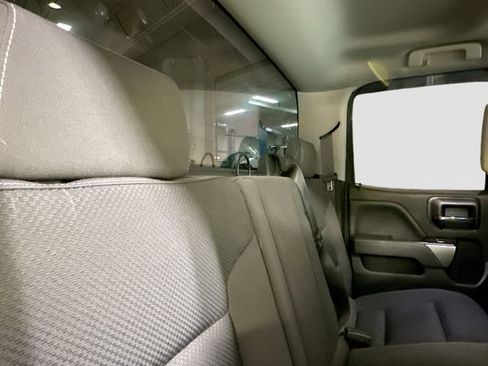 Used 2018 Chevrolet Silverado 1500 LT image 25