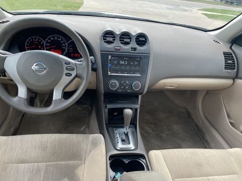 Used 2012 Nissan Altima 2.5 S FWD image 3