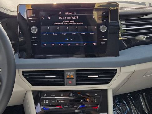 New 2026 Volkswagen Jetta SE FWD image 16