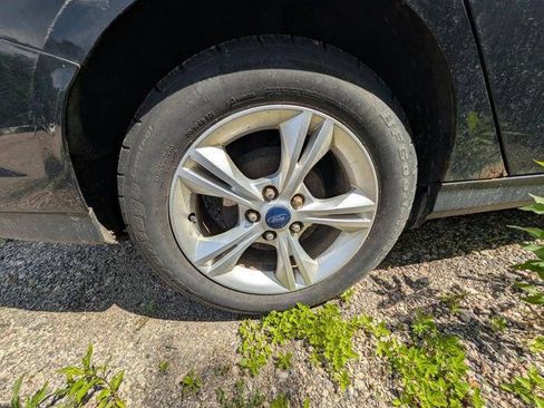 Used 2013 Ford Focus SE FWD image 42