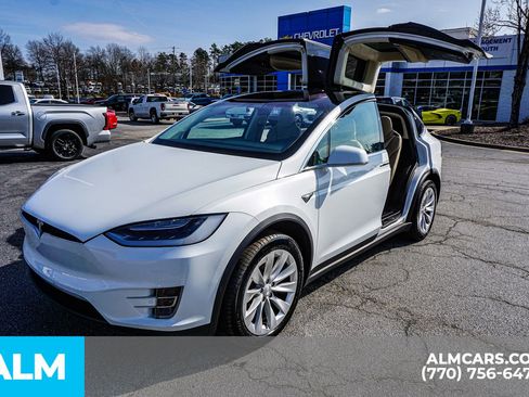 Used 2017 Tesla Model X 90D image 22