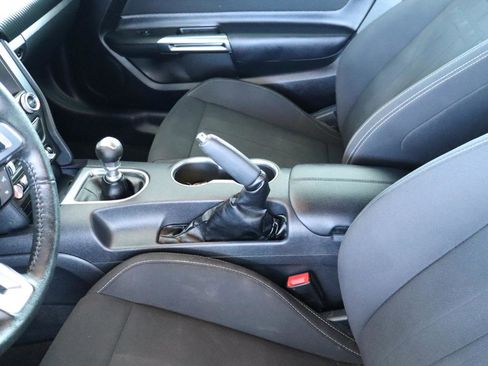Used 2021 Ford Mustang Coupe RWD image 17