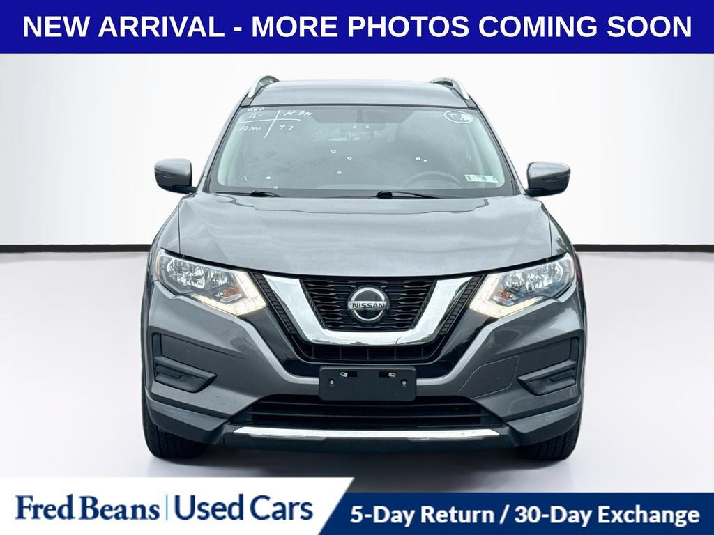 Used 2018 Nissan Rogue SV AWD/4WD image 2