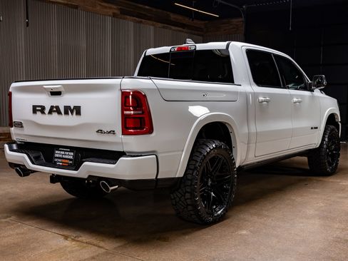 Used 2025 RAM 1500 Limited AWD/4WD image 10
