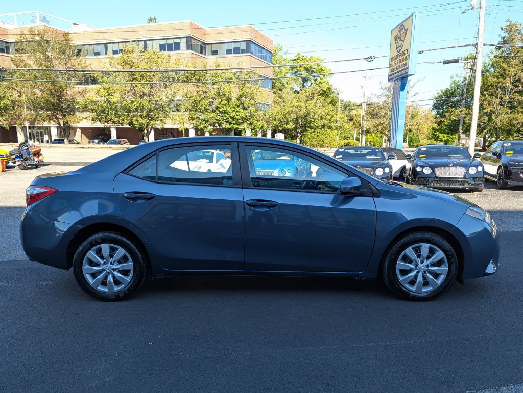 Used 2016 Toyota Corolla LE FWD image 6