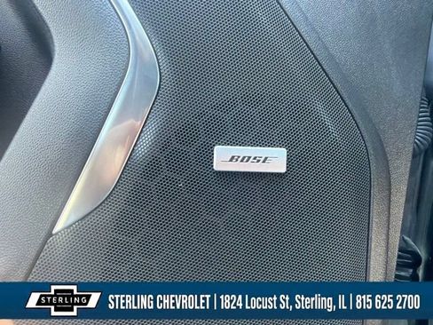 Used 2023 GMC Yukon XL SLT w/ SLT Premium Package AWD/4WD image 13