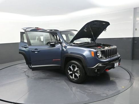Used 2022 Jeep Renegade Trailhawk AWD/4WD image 31
