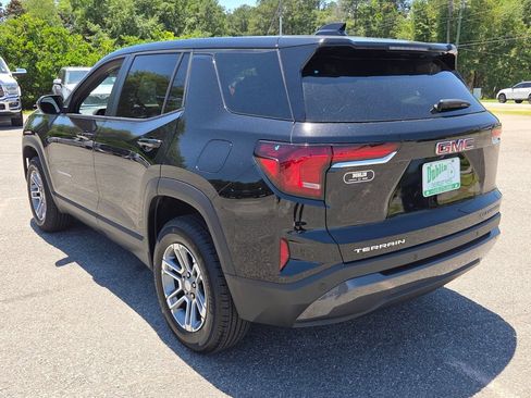 Certified 2026 GMC Terrain Elevation FWD image 8