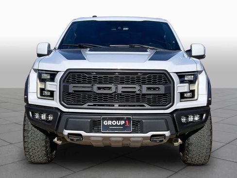 Used 2017 Ford F150 Raptor w/ Equipment Group 802A Luxury AWD/4WD image 4