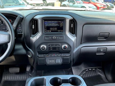 Used 2025 GMC Sierra 1500 Pro w/ Pro Value Package image 9