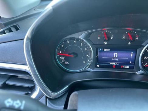 Used 2019 Chevrolet Equinox LT w/ Driver Convenience Package FWD image 16