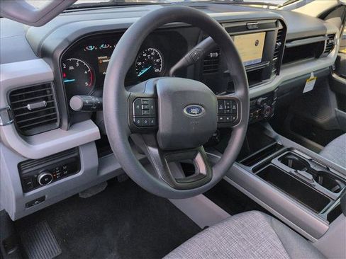 New 2026 Ford F250 XLT w/ FX4 Off-Road Package image 3
