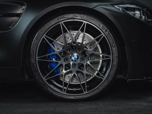 Used 2019 BMW M4 Coupe w/ Competition Package image 16