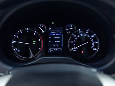 Used 2023 Lexus GX 460 Luxury w/ Sport Design Package AWD/4WD image 2
