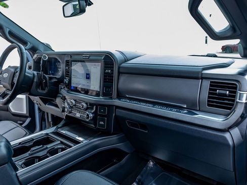 Used 2025 Ford F350 Platinum image 18