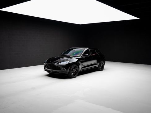 Used 2021 Aston Martin DBX image 82