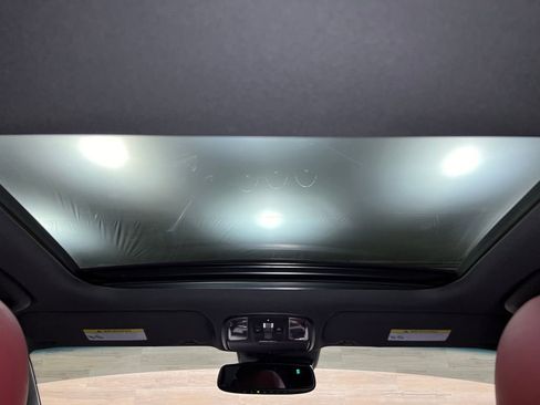 Used 2020 Kia Stinger GT1 image 18