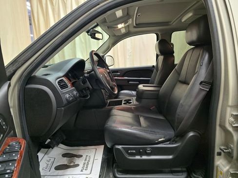 Used 2013 GMC Yukon XL SLT w/ Regional Value Package image 15