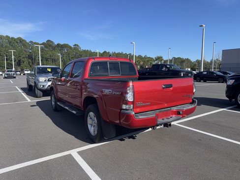 Used 2015 Toyota Tacoma PreRunner w/ TRD Sport Package image 3