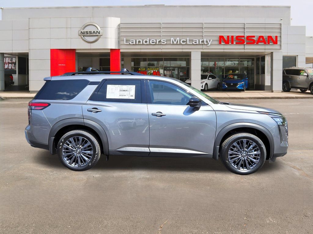 New 2026 Nissan Pathfinder SL w/ SL Premium Package FWD image 2