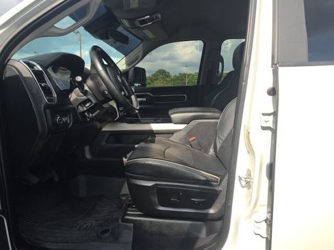 Used 2024 RAM 3500 Laramie AWD/4WD image 11