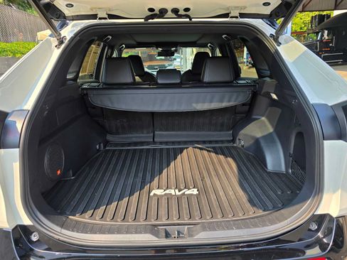 Used 2022 Toyota RAV4 XSE AWD/4WD image 14