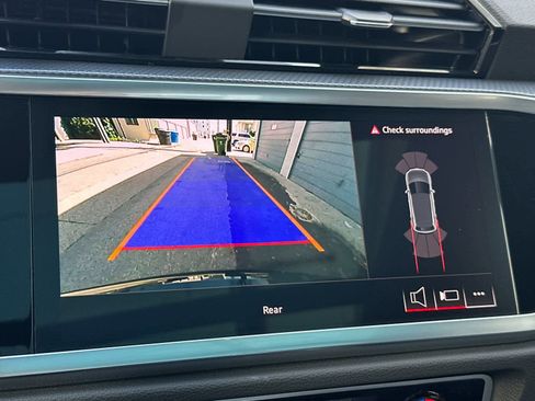 Used 2025 Audi Q3 2.0T Premium w/ Black Optic Sport Package AWD/4WD image 19