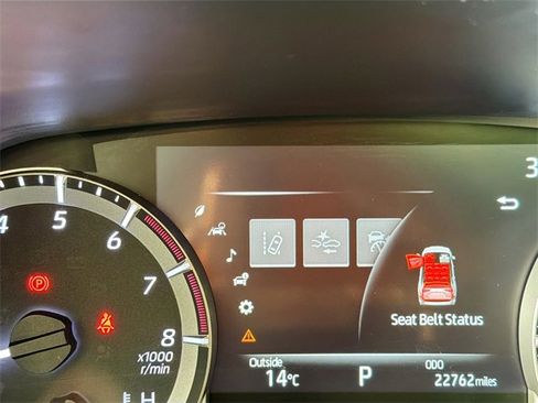 Used 2023 Toyota Highlander L image 12