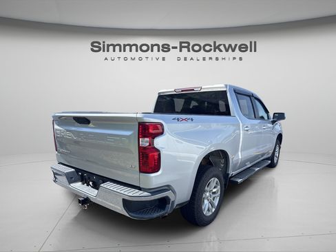 Used 2021 Chevrolet Silverado 1500 LT AWD/4WD image 5