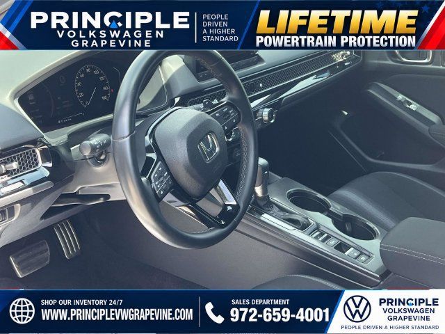 Used 2025 Honda Civic Sport image 11