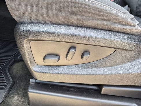 Used 2016 GMC Sierra 2500 SLE w/ SLE Preferred Package image 12